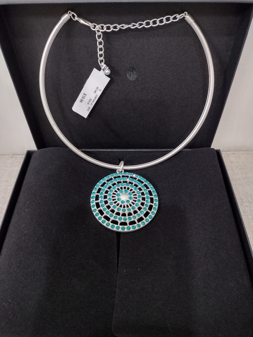 Silver Choker Necklace with Turquoise  Disc Pendant - Women Jewelry